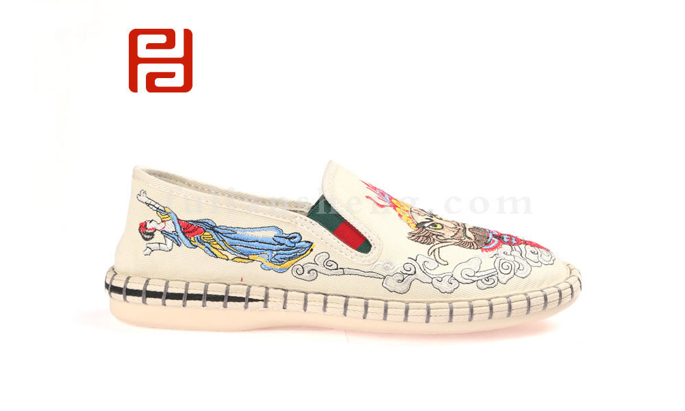 福连升男刺绣民族风复古北京布鞋一脚蹬脸谱布鞋图片