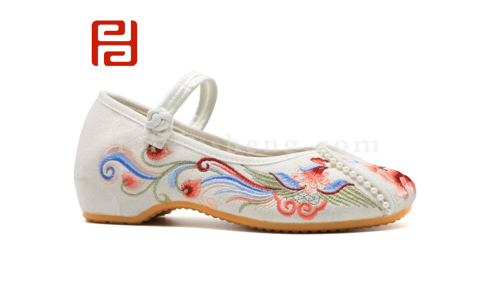 汉唐风韵春季女鞋绣花布面料牛筋鞋底棉麻里布