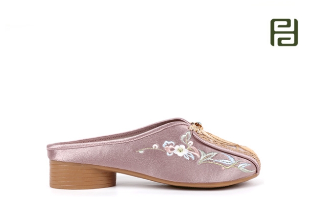 福连升春季新款中国风女鞋绣花拖鞋