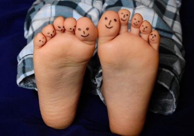 中年人保持足部健康应该怎么做？