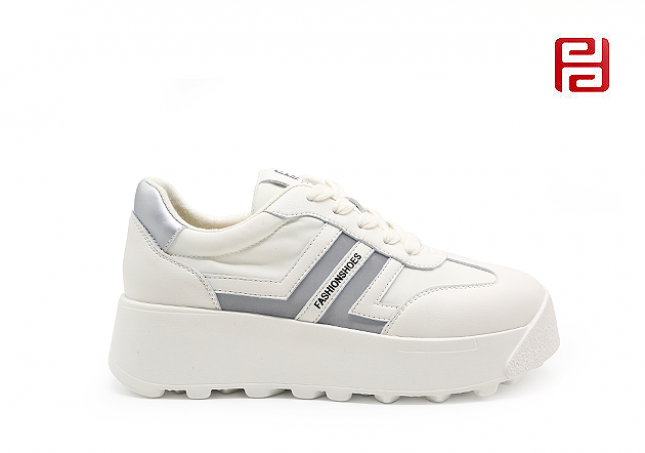 福连升2021秋季新款厚底百搭小白鞋休闲女鞋增高新款面包鞋