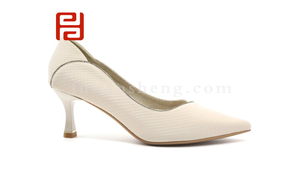 春季新款时尚浅口高跟女鞋商务细跟套脚通勤女单鞋                                   